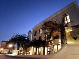 The Promenade Hotel
